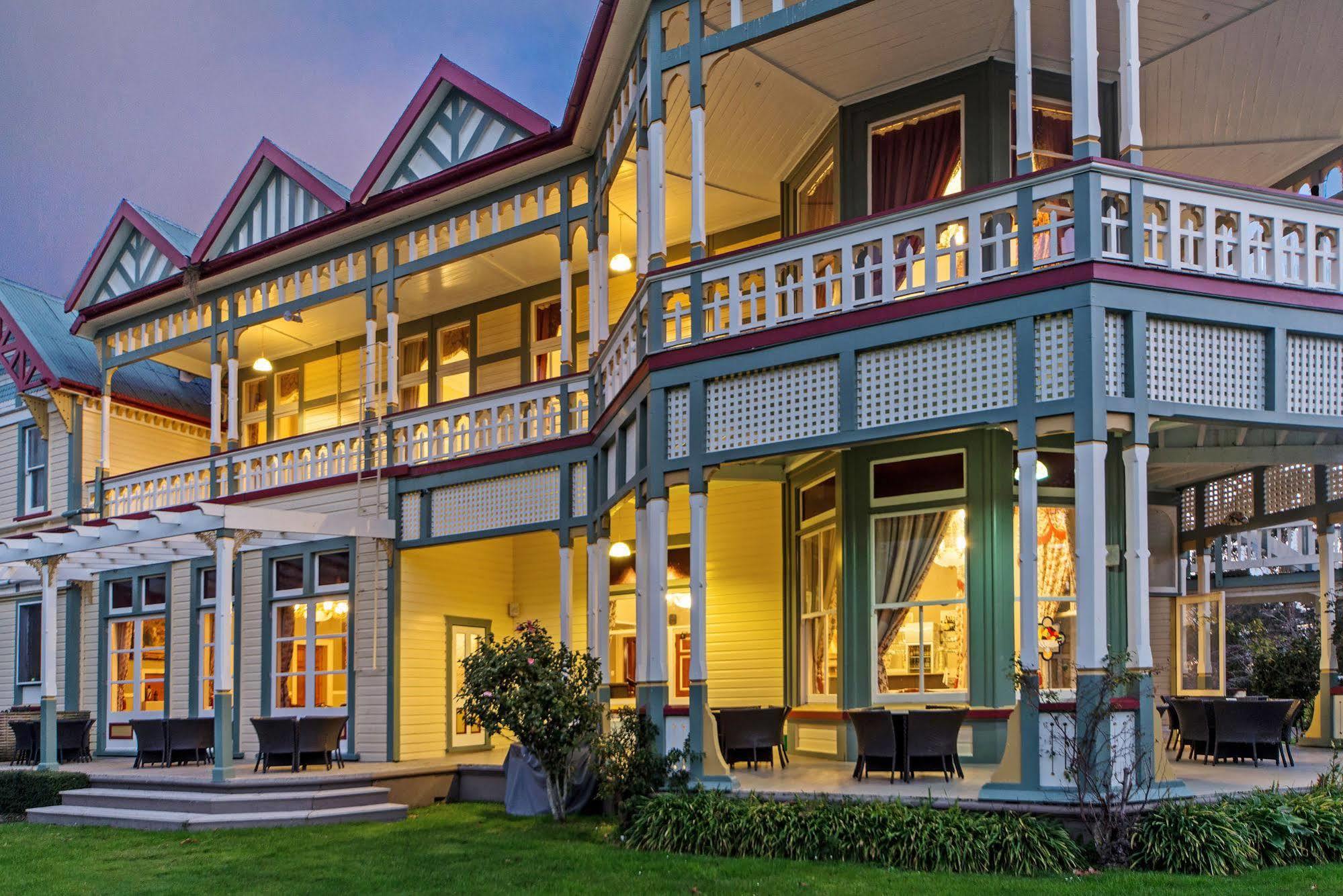 Highden Manor Estate Hotel Palmerston North Exterior photo